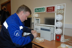 Дмитрий Елисеев (электромонтер охранно-пожарной сигнализации Управления автоматизации и метрологического обеспечения (п. Ямбург) — лучший электромонтер охранно-пожарной сигнализации