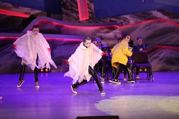 Коллектив «ЭКСпромТ» с танцевальной композицией «Охотники за привидениями»
