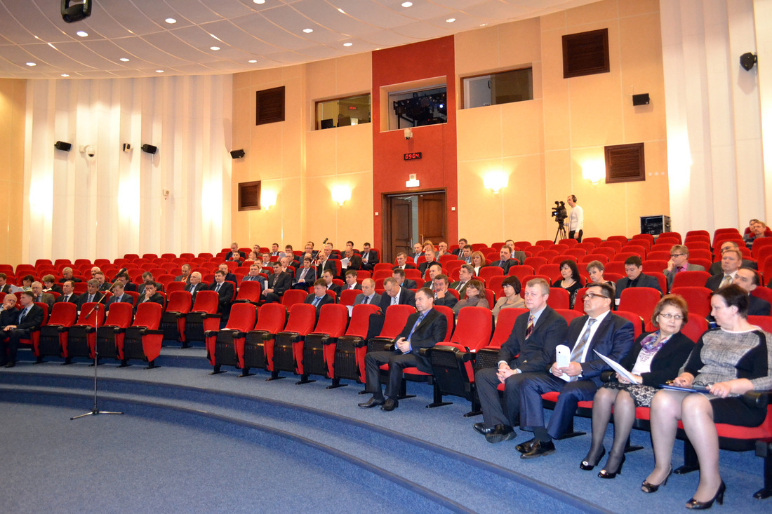В конференц-зале ООО "Газпром добыча Ямбург" в Новом Уренгое