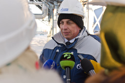 Михаил Макшаев, заместитель начальника нефтегазодобывающего управления ЗНГКМ дает интервью