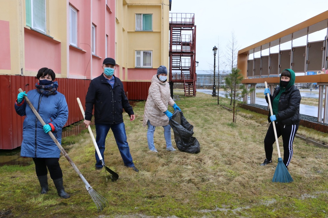 Уборка в Новозаполярном