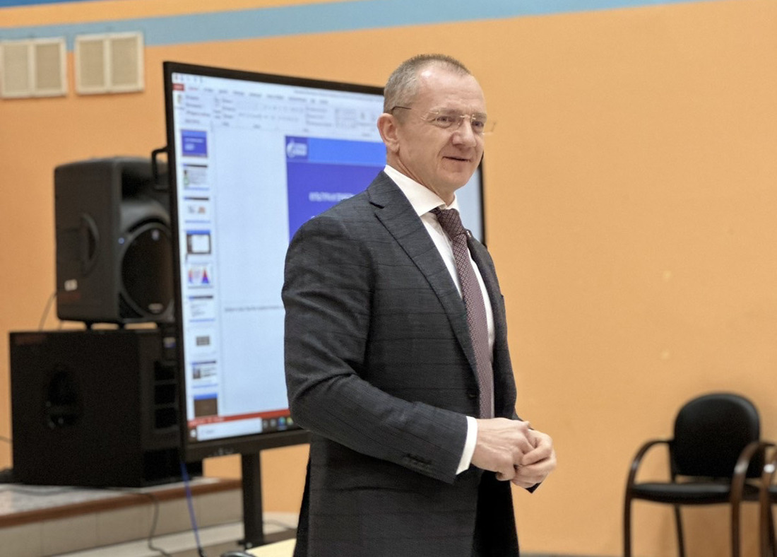 Заместитель генерального директора по управлению персоналом ООО «Газпром добыча Ямбург» Валентин Крамар провел мастер-класс по культуре безопасности