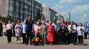 Участники акции в День памяти и скорби