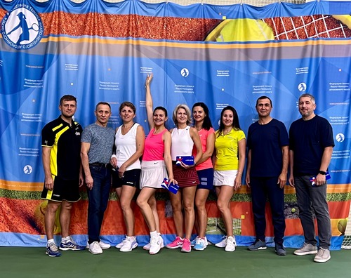 Участники турнира по теннису