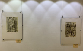 В представленных на выставке гравюрах разнообразный штрих — узловатый, сучковатый, то с короткими, то с длинными завитками.